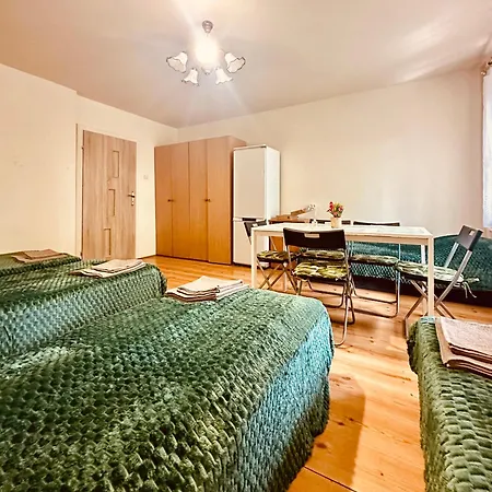 Anell Hostel *